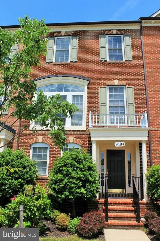 property at 9404 Carriage Hill St