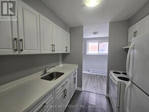 80 William St W in Oshawa, ON - Building Photo - Building Photo