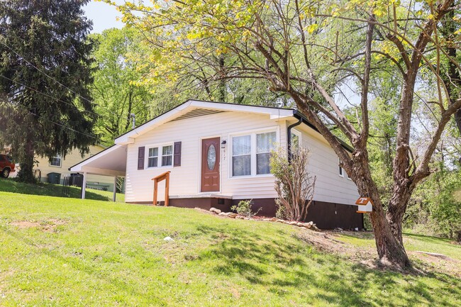 property at 617 Range St