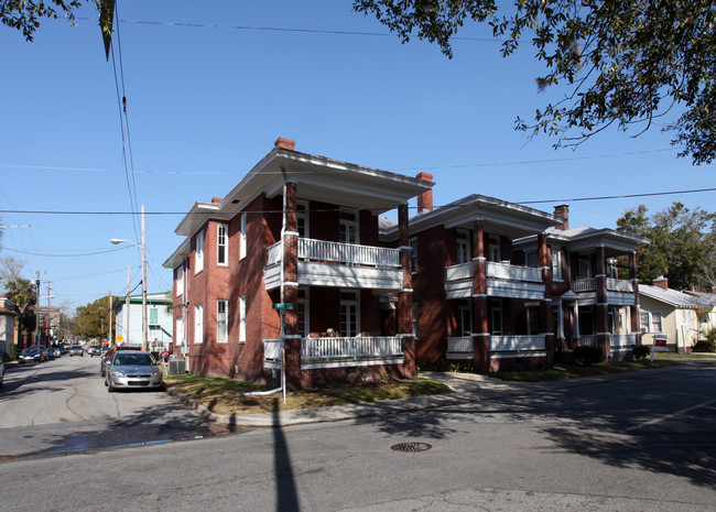 2509 Price St in Savannah, GA - Foto de edificio - Building Photo