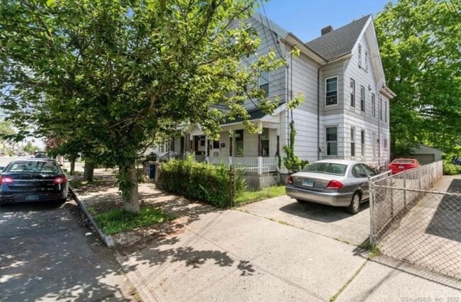 128 Spring St, Unit 3