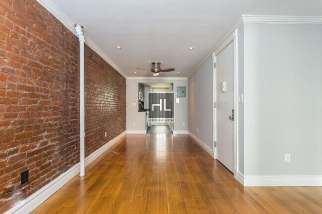 East 7th Street in New York, NY - Building Photo - Building Photo