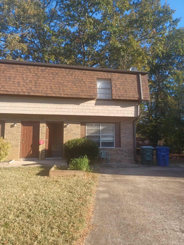 3909 Bowman Ln