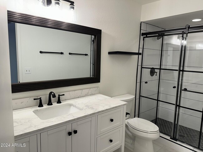 18811 N 44th Pl in Phoenix, AZ - Building Photo - Building Photo