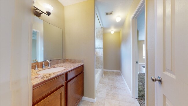 10602 W Hidden Lake Ln