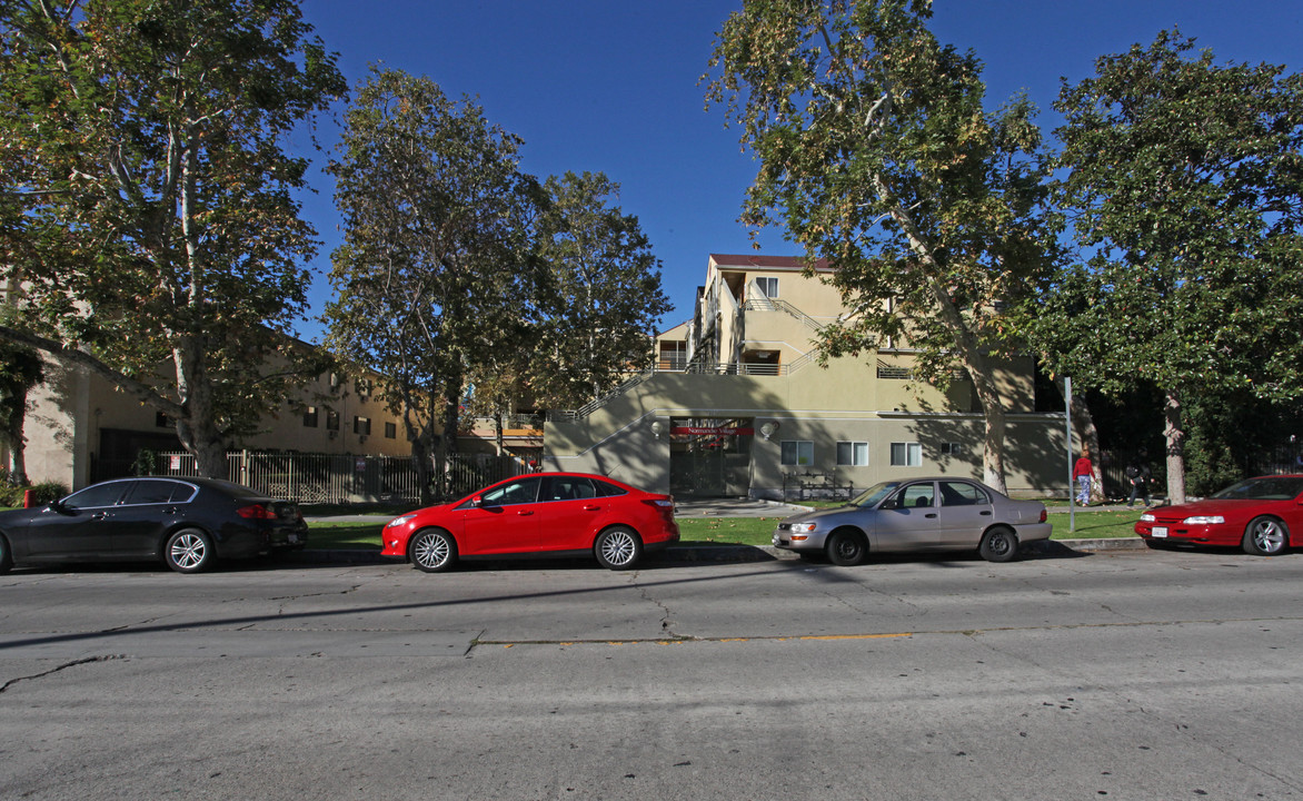 Normandie Village in Los Angeles, CA - Building Photo