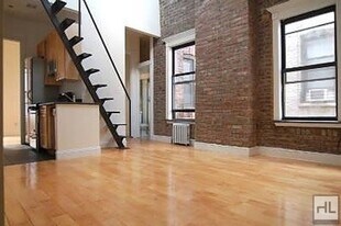 East 18th Street, Unit F4 in New York, NY - Building Photo