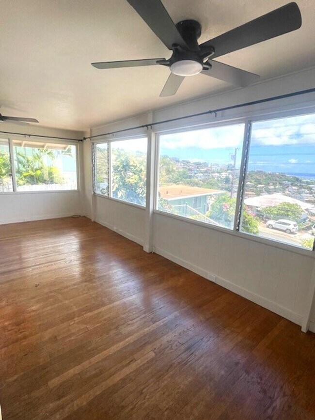 3780 Pukalani Pl in Honolulu, HI - Building Photo - Building Photo