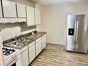 187 Indian Terrace in Burlington, IA - Building Photo - Building Photo