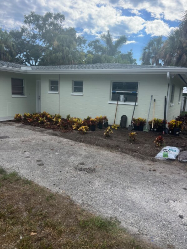 140 Ogden St in Sarasota, FL - Foto de edificio - Building Photo