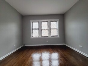 2914 W 64th St in Chicago, IL - Building Photo - Building Photo