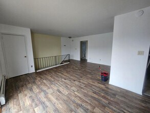 4 Fortune Rd W in Scotchtown, NY - Foto de edificio - Building Photo