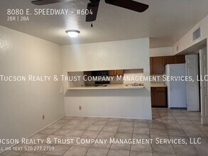 8080 E Speedway Blvd in Tucson, AZ - Building Photo - Building Photo
