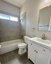 12218 Red Bud Leaf in San Antonio, TX - Building Photo - Building Photo