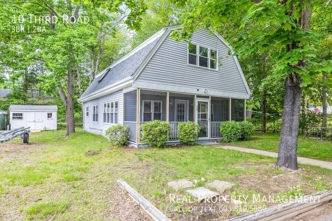 10 3rd Rd in Milton, NH - Building Photo - Building Photo