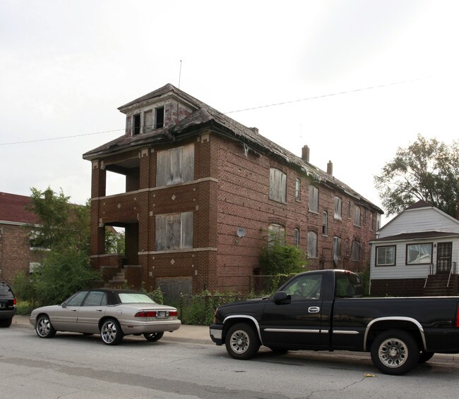 1955 Massachusetts St in Gary, IN - Foto de edificio - Building Photo