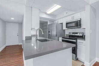 5780 Rock Island Rd in Tamarac, FL - Building Photo - Building Photo