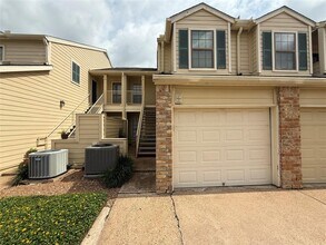 777 Bering Dr in Houston, TX - Building Photo - Building Photo