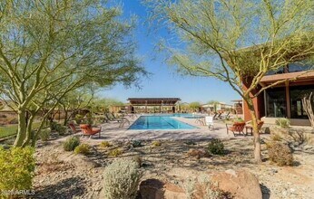 835 E Hopi Trl in Phoenix, AZ - Building Photo - Building Photo