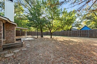 1516 Circle Ln in Bedford, TX - Building Photo - Building Photo