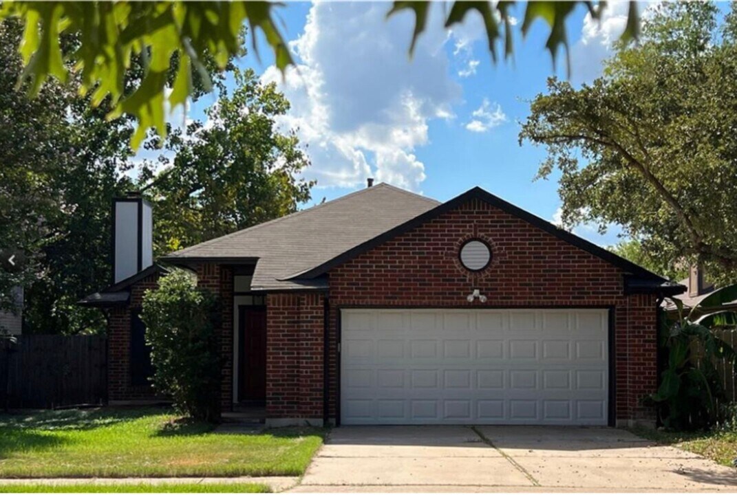 4714 Castleman Dr in Austin, TX - Building Photo