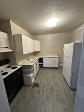 334 E Empire St in Freeport, IL - Building Photo - Building Photo