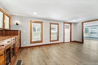 207 W Van Emmon St in Yorkville, IL - Building Photo - Building Photo