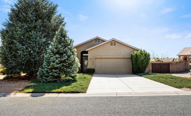 6971 E Yellowglen Dr in Prescott Valley, AZ - Building Photo