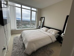 1182 Westwood St in Coquitlam, BC - Building Photo - Building Photo