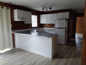 109 Tammy St in Emerald Isle, NC - Building Photo - Building Photo