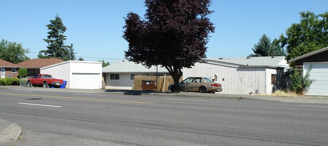 1500 NE 72nd Ave in Portland, OR - Building Photo - Building Photo