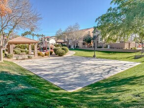 746 N Laguna Dr in Gilbert, AZ - Building Photo - Building Photo