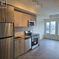 8020 Derry Rd in Milton, ON - Building Photo