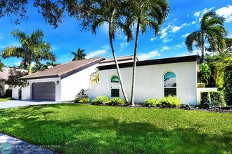 2732 NW 27th Ave in Boca Raton, FL - Building Photo - Building Photo