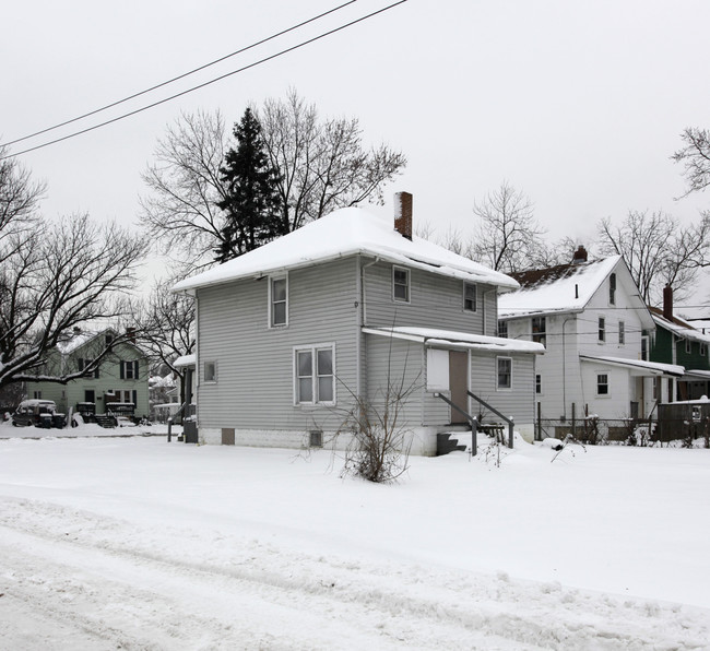 2501 Parkwood Ave in Columbus, OH - Foto de edificio - Building Photo