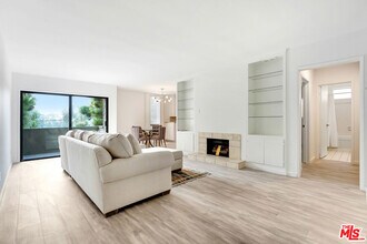 16169 Sunset Blvd in Los Angeles, CA - Building Photo - Building Photo