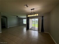 3496 Acapulco Cir in Cape Coral, FL - Foto de edificio - Building Photo