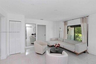 231 NE 45th St in Miami, FL - Building Photo - Building Photo