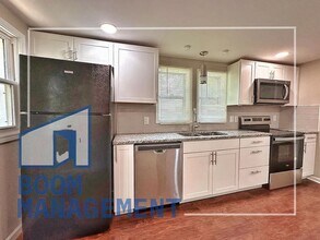 200 Rencher St in Hillsborough, NC - Building Photo - Building Photo