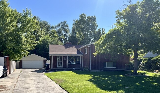 property at 3375 S Riviera Dr