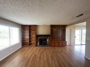 20411 Steeple Ct in Tehachapi, CA - Building Photo - Building Photo