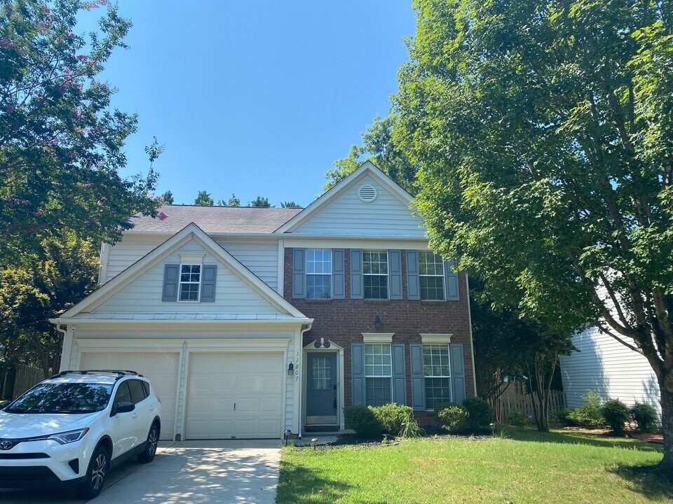 11807 Hawick Valley Ln in Charlotte, NC - Foto de edificio