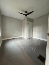 16 Winslow Ave in Northampton, MA - Foto de edificio - Building Photo