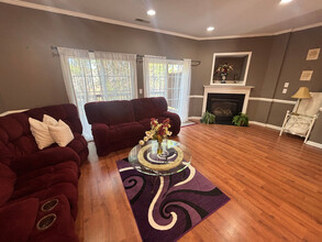 Room in Townhome on Linden Park Ln in Cary, NC - Building Photo - Building Photo