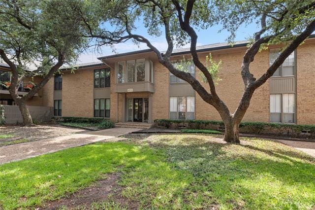 10727 Villager Rd in Dallas, TX - Building Photo - Building Photo