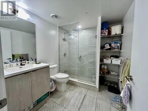 55 Cooper St in Toronto, ON - Building Photo - Building Photo