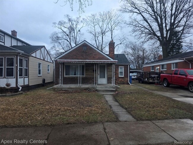 property at 8656 Nightingale St