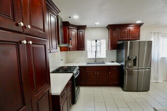4129 45th St in San Diego, CA - Foto de edificio - Building Photo