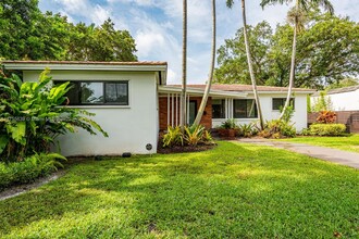 454 NE 93rd St in Miami Shores, FL - Building Photo - Building Photo