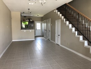 602 Basswood Dr, Unit 803 in Laredo, TX - Building Photo - Building Photo